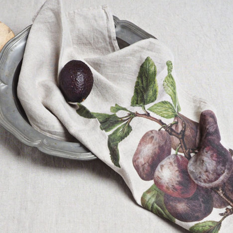 Plum dish clearance towels